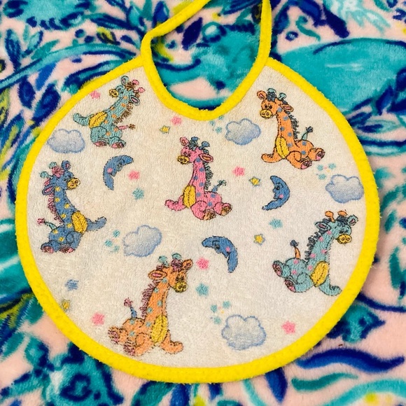 💖90s Retro Giraffes Bib 🦒💜💖 - Picture 7 of 14